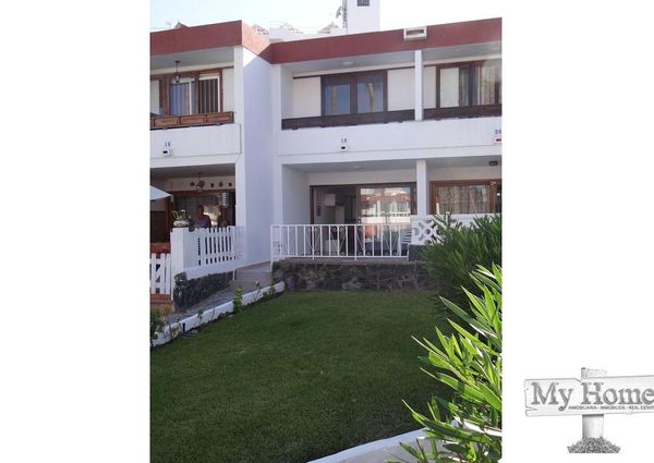 082-479 Renovated two bedroom duplex style bungalow in second line of Playa del Inglés beach.