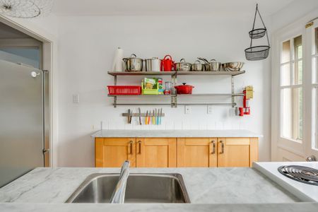 For Lease - 483 Parkside Drive Unit# 2A, Toronto, Ontario - Photo 4
