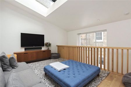 4 bedroom terraced house to rent - Photo 2