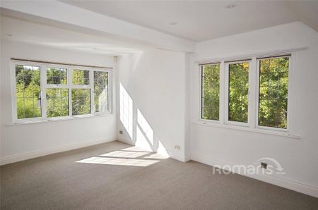 2 bedroom semi-detached house to rent - Photo 5