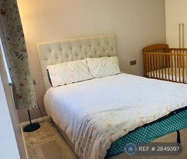 2 bedroom semi-detached house to rent - Photo 6