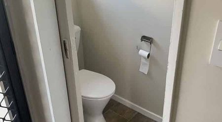 Affordable 3-Bedroom Home with Decent Garage - Photo 5