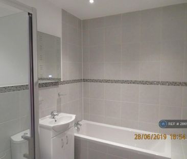 2 bedroom flat to rent - Photo 6