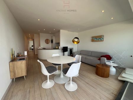 Mooi dakappartement met terras uitgevend op de Zeedijk van het Zoute - Foto 3