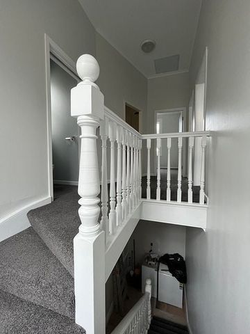 Character newly refurbish 3-Bedroom Home in Te Aro - Photo 2