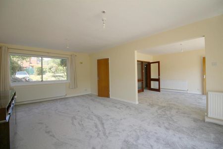 4 bedroom detached house to rent - Photo 3