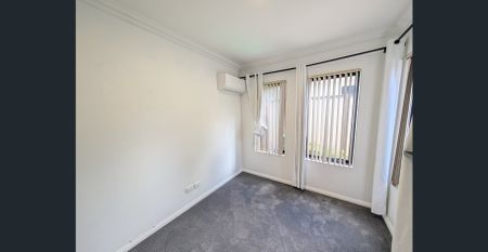 Spacious 3x2 Family Home! - Photo 2