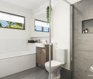 Near New Townhouse Double Garage. - Photo 5