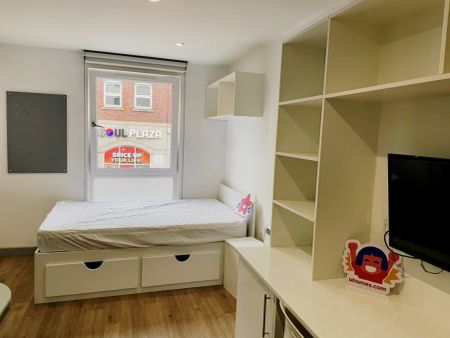 Classic Bigger Studio - Photo 2