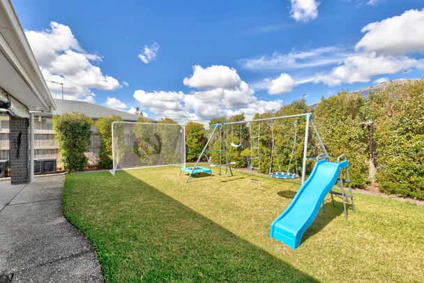 7 Olaf Loop, Park Ridge QLD 4125 - House For Rent - $720 | Domain - Photo 1