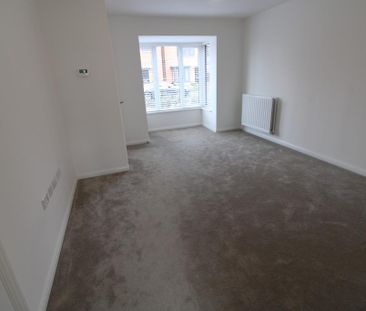 3 bedroom detached house to rent - Photo 2