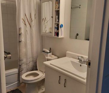 4 1/2 à Vanier (DÉCEMBRE) - Photo 4
