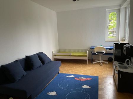 Miete inkl. Nebenkosten: 2.250 € pro Monat, inkl. Strom, inkl. Heizung - Photo 3