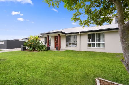 2 Hammock Place, Hope Island QLD 4212 - House For Rent | Domain - Photo 4