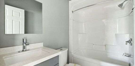 For Lease - 255 Emerick Avenue Unit# 117, Fort Erie, Ontario - Photo 2
