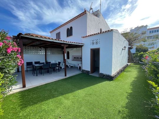 Luxury 3 room Detached House for rent in San Bartolomé de Tirajana, Spain - Photo 1