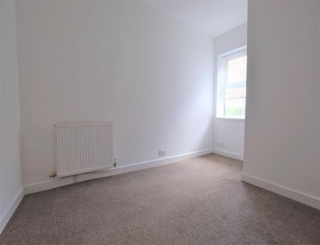 2 Bedroom Apartment To Let - Photo 2