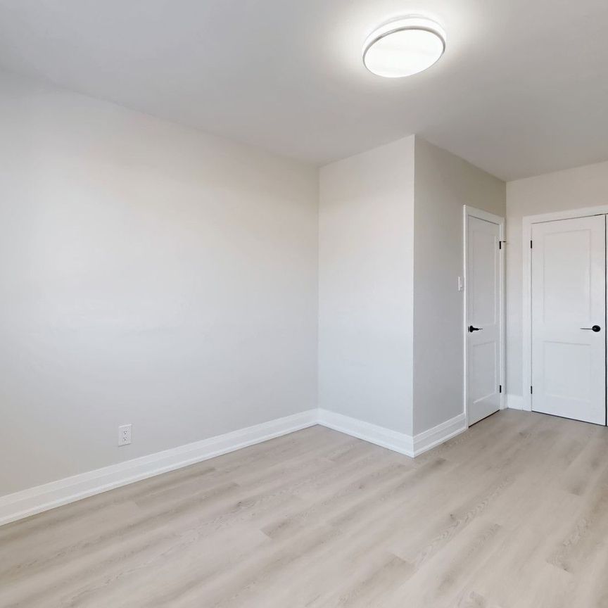 For Lease - 56 Niantic Crescent Unit# Main, Toronto, Ontario - Photo 1