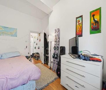 Holloway Road, London, N19 - Photo 4