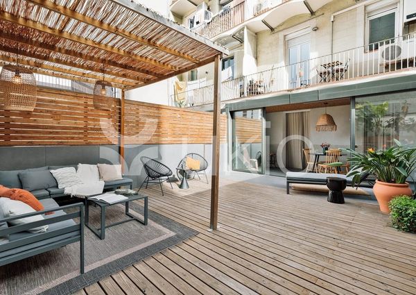 Carrer de París, Barcelona, Catalonia 08029