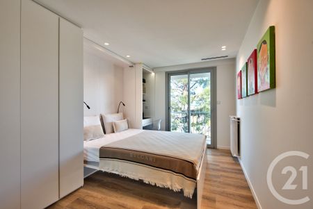 Location Appartement 3 pièces 95m² NICE 06300 - Photo 5