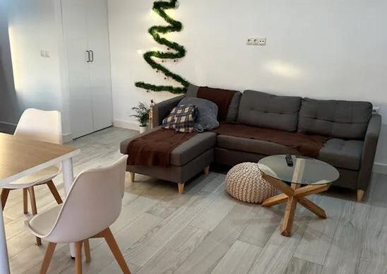 Avenida de Carlos Haya, Málaga, Andalusia 29010