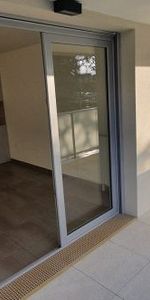 T2 AVEC LOGGIA ET PARKING - Photo 3