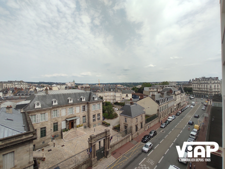 T3 PLACE DE LA REPUBLIQUE - Photo 5