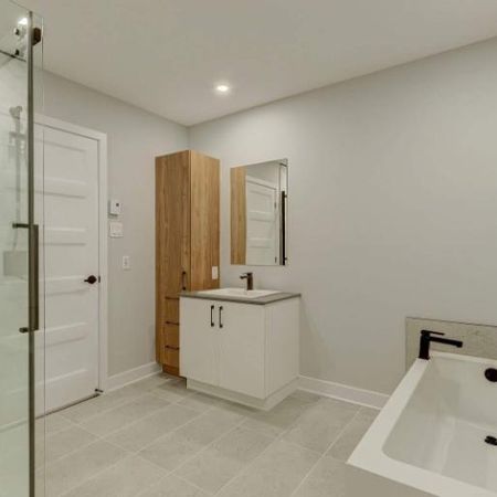 2 CH - 1 SDB - Granby - $1,600 /mo - Photo 4