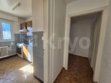 VERNAYAZ – 3-ROOM APARTMENT FOR RENT - Photo 2