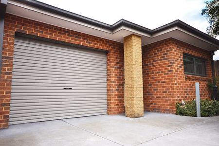 6/18 Maclagan Crescent, Reservoir VIC 3073 - Photo 3