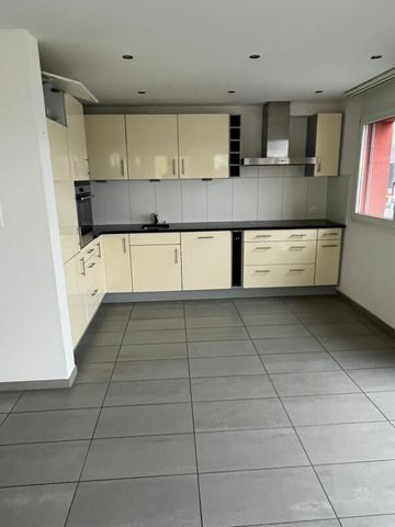 Modern 3.5 room apartment in a good location - Photo 3