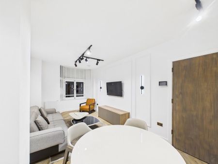 1 bedroom flat to rent - Photo 2