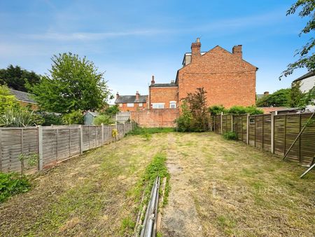 4 bedroom house to rent Gillam Street, Worcester, Worcestershire, WR3 - Photo 4