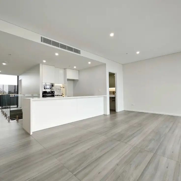 “Luxury 3-Bedroom Apartment with Stunning Views in the Heart of Hurstville” - Photo 1