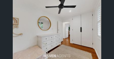 BEAUTIFULLY RENOVATED TWO BEDROOM UNIT ** HAVEN AGENTS - Photo 2