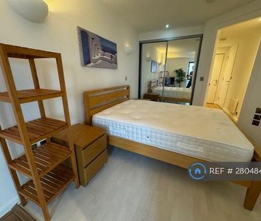 1 bedroom flat to rent - Photo 6