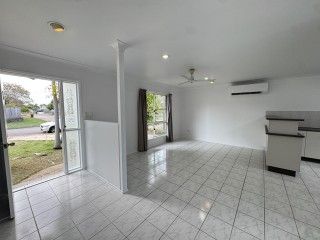 Great Family Home - Photo 4