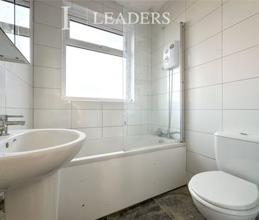 3 bedroom house to rent Brockhurst Road, Gosport, Hampshire, PO12 - Photo 6