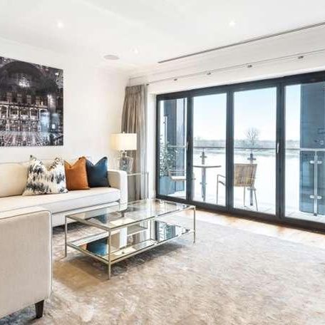 Oxbridge Terrace, Fulham, London, W6 - Photo 1