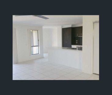 Don’t Let This one Get Away! Modern Town House In A Prime Location!! - Photo 4