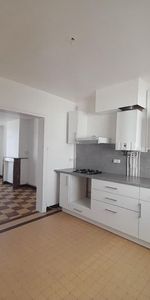 Location Appartement 2 pièces 53m² ST OMER 62500 - Photo 4