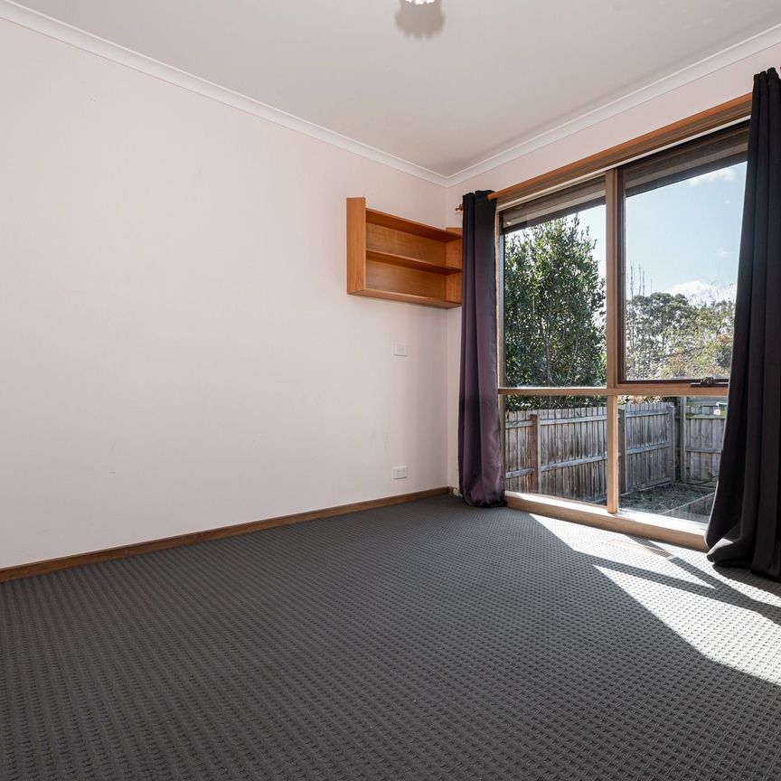 31 Mock Street, FOREST HILL - Photo 1