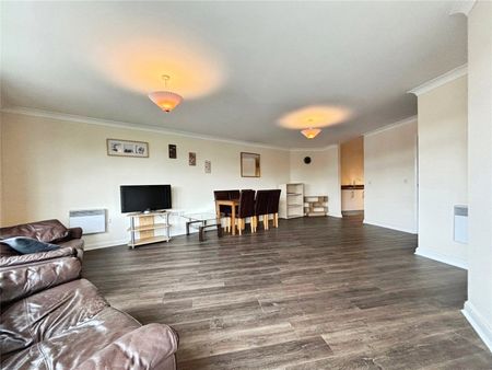 2 bedroom apartment to rent - Photo 3