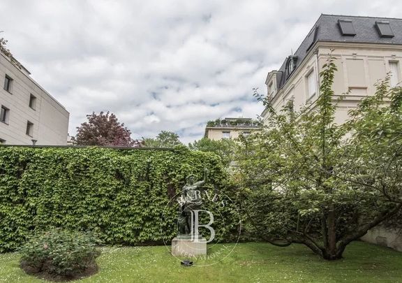 Appartement • Ile de la Jatte-Parc d'Orléans, Neuilly-sur-Seine - Photo 1