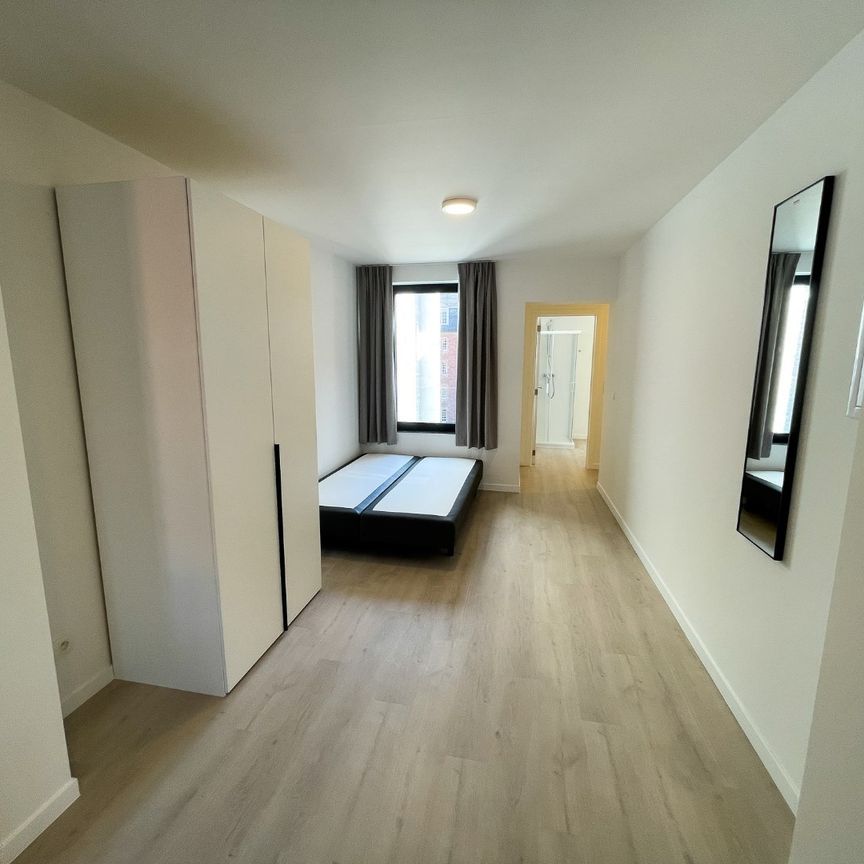 Beautifully furnished studio! - Photo 1