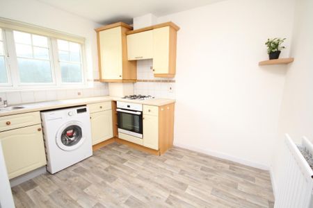 2 bedroom flat to rent - Photo 2