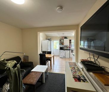 5 bedroom house share to rent - Photo 5