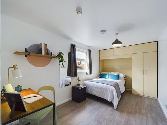 126 bedroom house share to rent - Photo 1