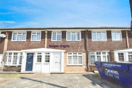 Sims Close, Romford, RM1 - Photo 3